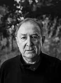 Dermot Crowley